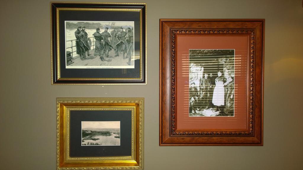 The Crown Inn ستورنووايْ المظهر الخارجي الصورة